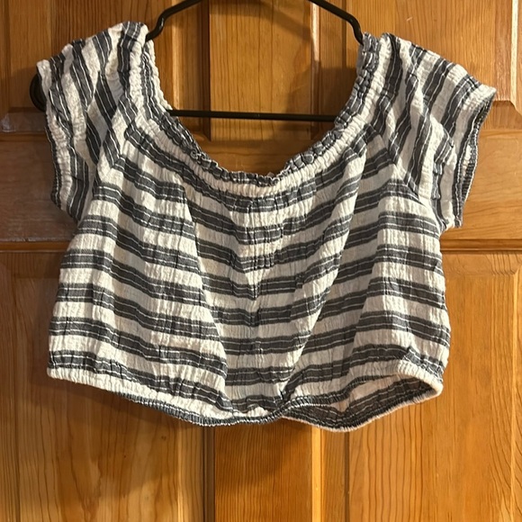 Aerie size medium new without tag crop top - Picture 2 of 4
